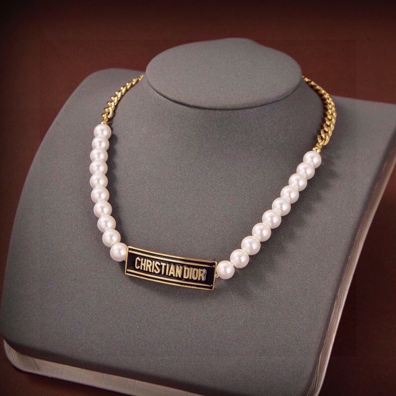 chr1st1an D10r necklaces